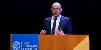 Demis_Hassabis_at_the_2024_Nobel_Lectures_2