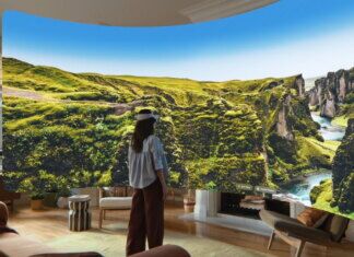 Apple Cuts More Than 200 Vision Pro, Siri, and Software Roles