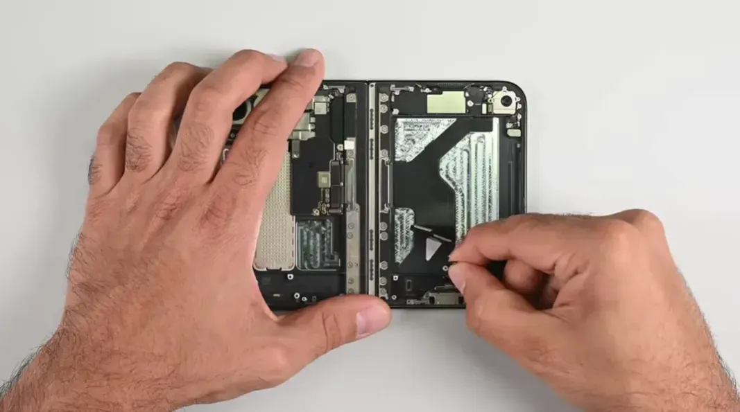 iFixit iPhone Duo teardown