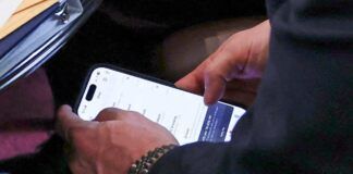 Photo showing Mike Waltz using the TM SGNL app (Image: Reuters)