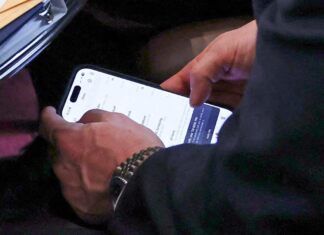 Photo showing Mike Waltz using the TM SGNL app (Image: Reuters)